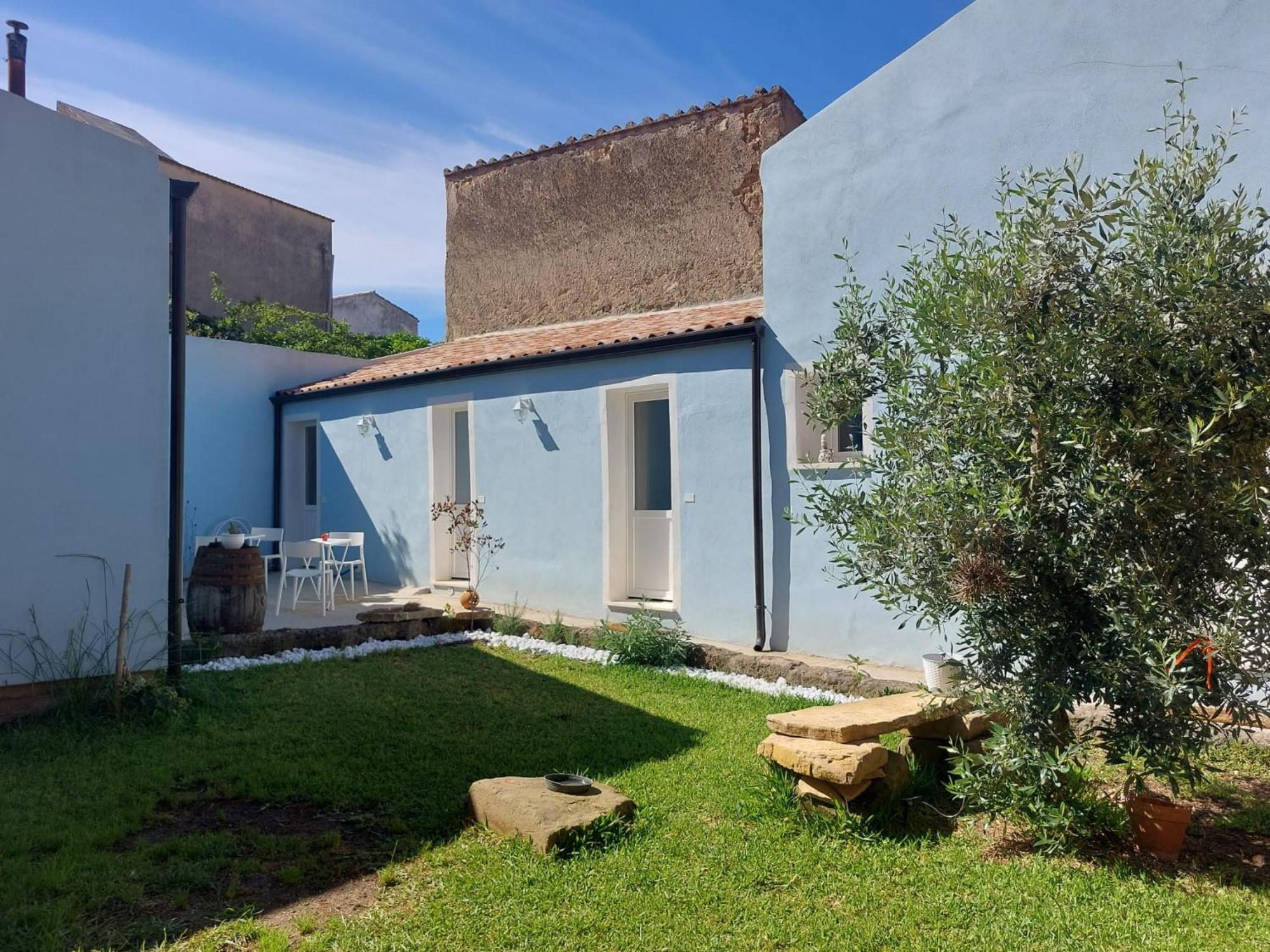 B&B Il Borgo Delle Emozioni Dolianova Exterior foto